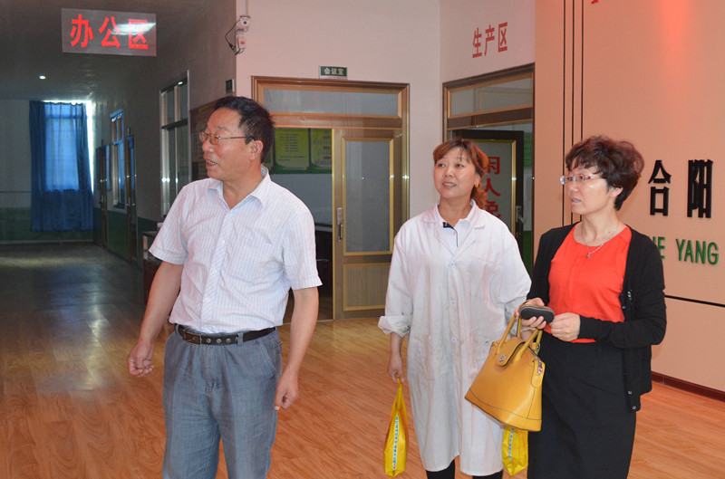 西农大司立征副研究员来雨阳开展科技服务 西农大司立征副研究员来雨阳开展科技服务